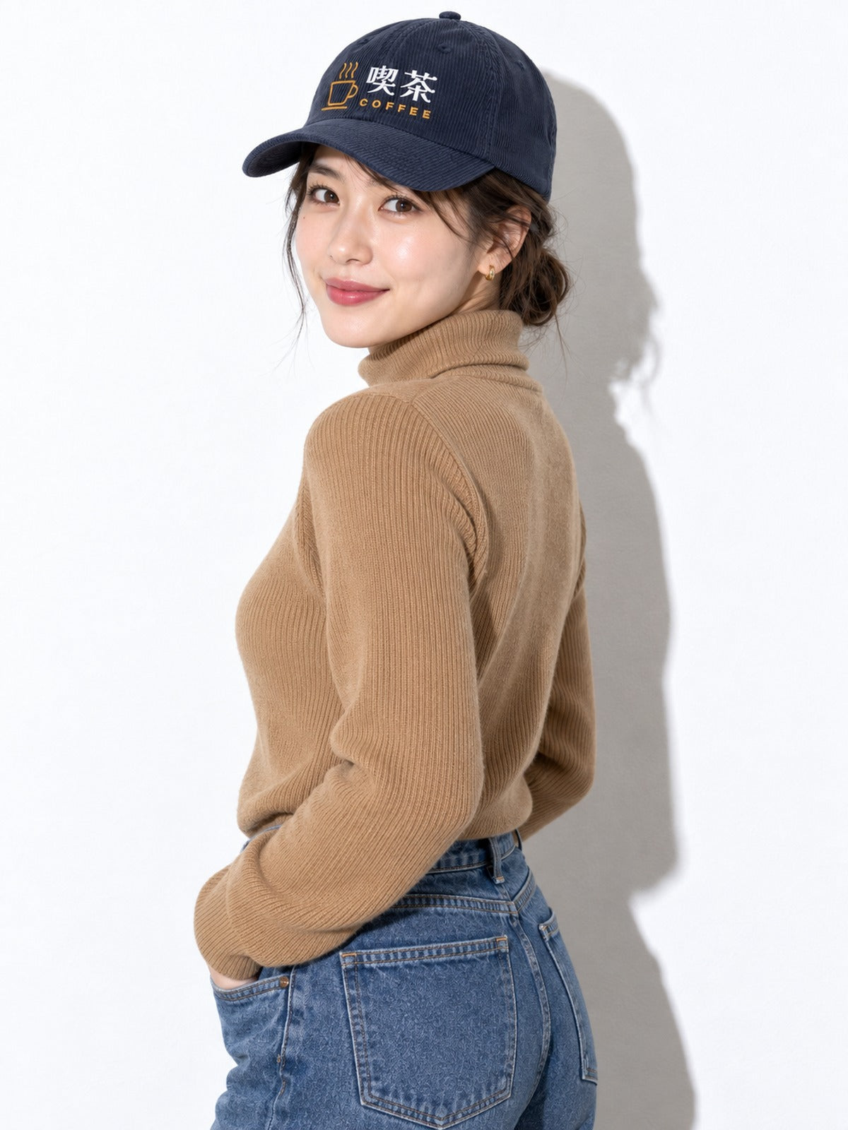 Kissa corduroy cap, navy, over-the-shoulder