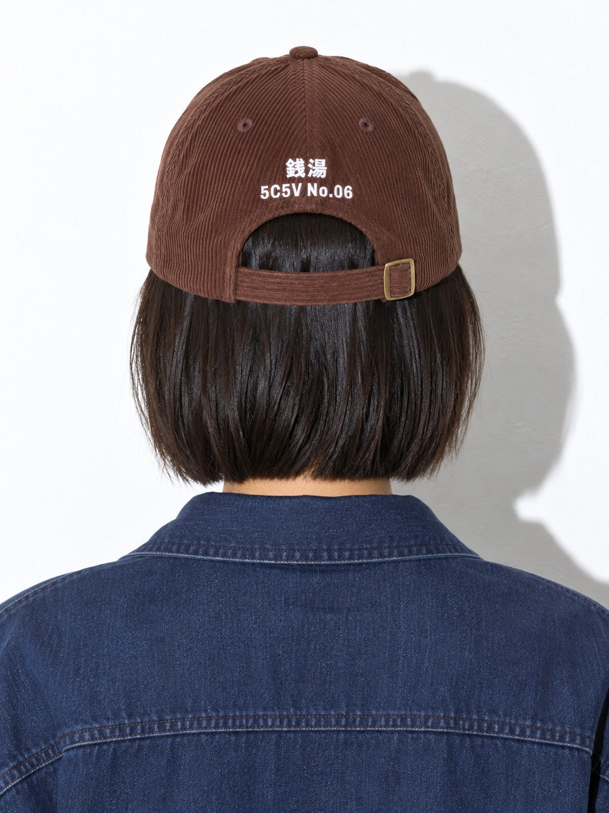 Sentō corduroy cap, brown, back view