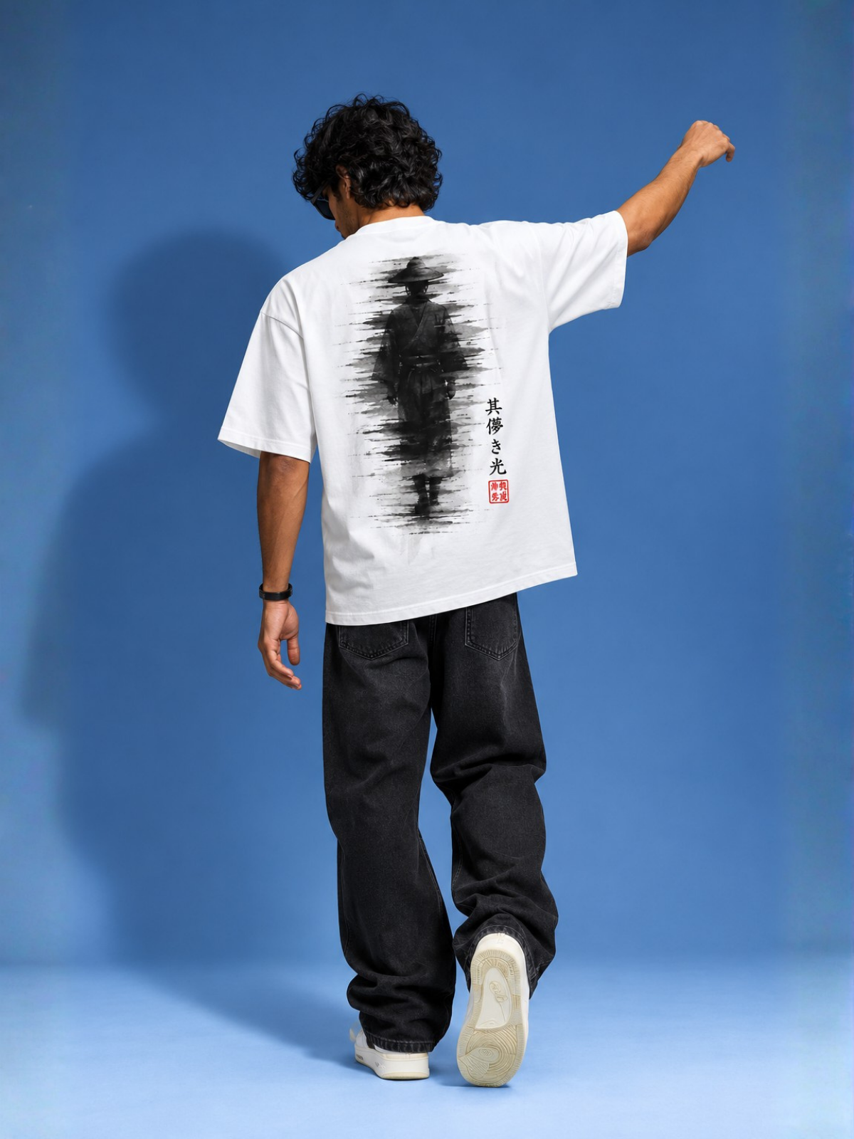 Model wearing the white Edo 冬 Silent Light tee, back view showing the black ink samurai back print