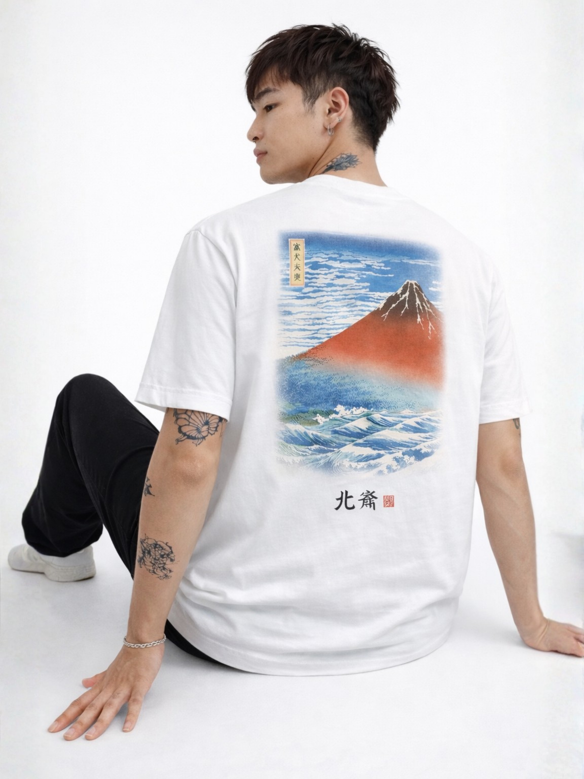 Edo Collection- Katsushika Hokusai Signature Tee