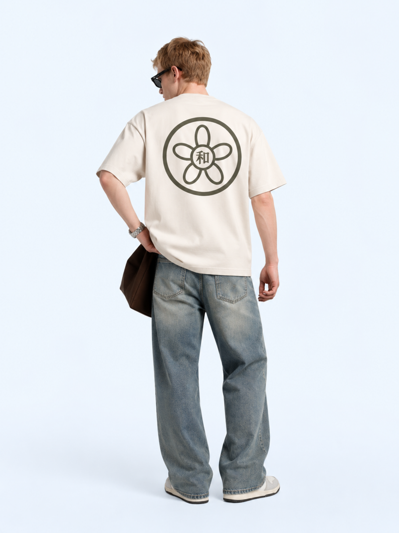 Kyoto Harmony 和 Vintage White Graphic Tee